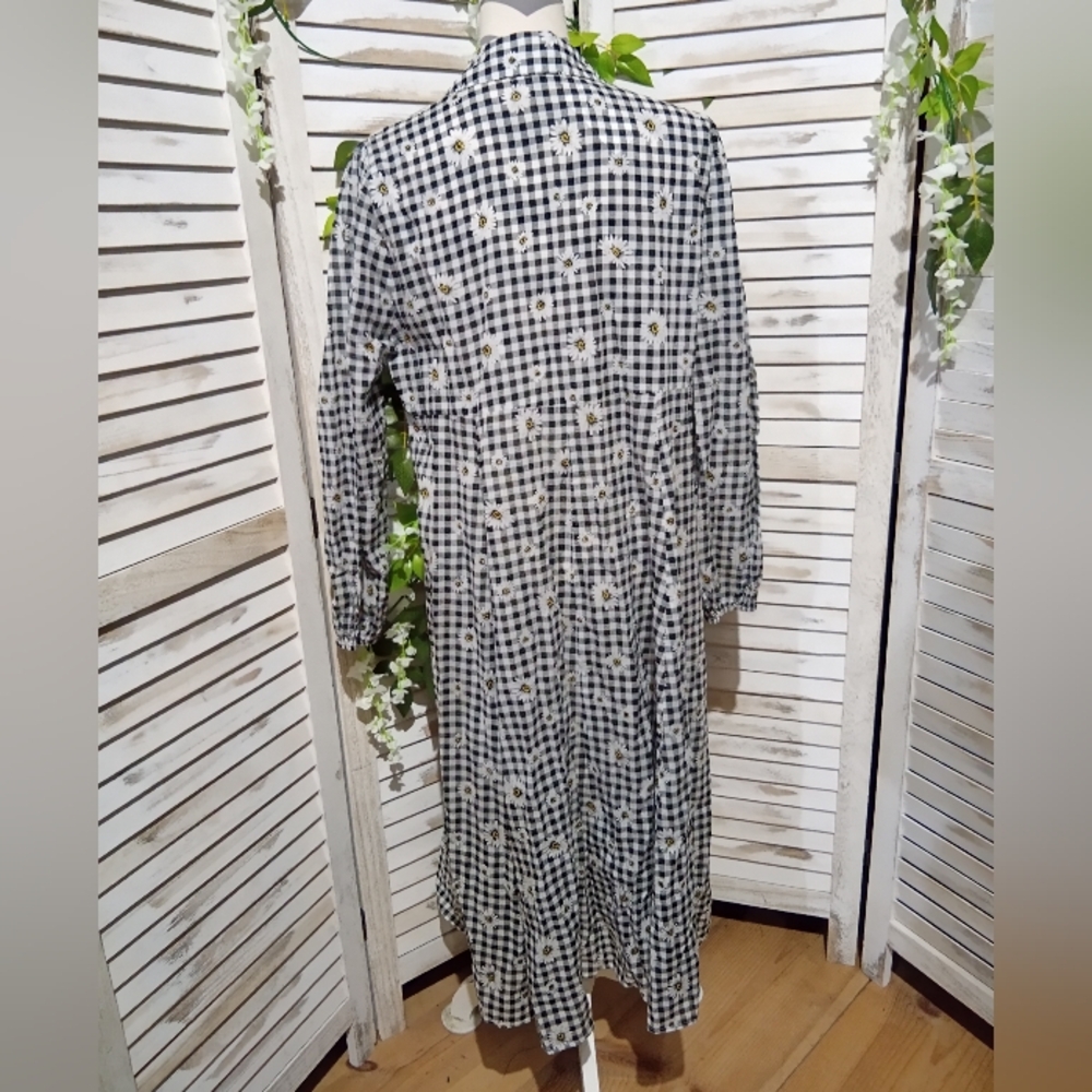 Torrid Checked Daisy Print Lightweight Woven Cotton Open Front Kimono (1463) - Picture 11 of 13
